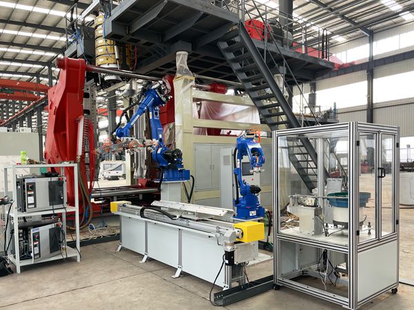 青島賽邦生產的碼垛機器人生產線展示