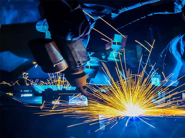 自動焊接機器人成為工業主流趨勢？