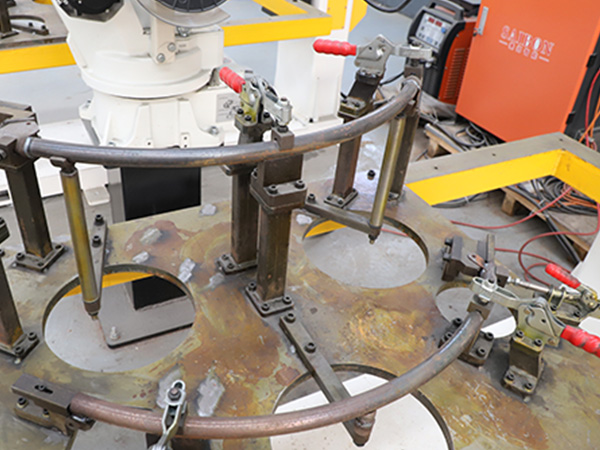 工業焊接機器人對焊件的尺寸有什么要求？