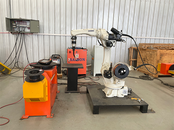 焊接機器人工作站是怎樣工作的？