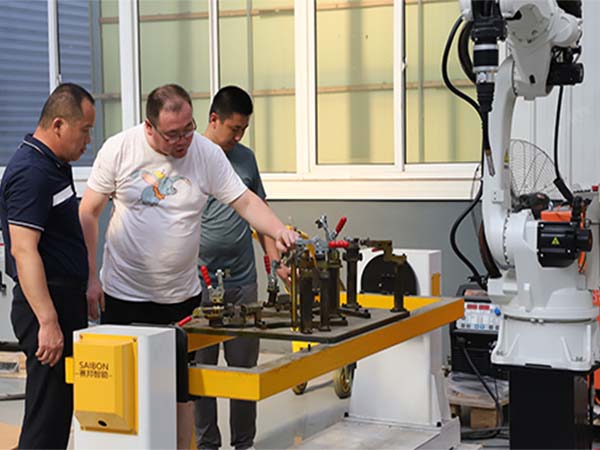 激光焊接機器人廠家培訓內容