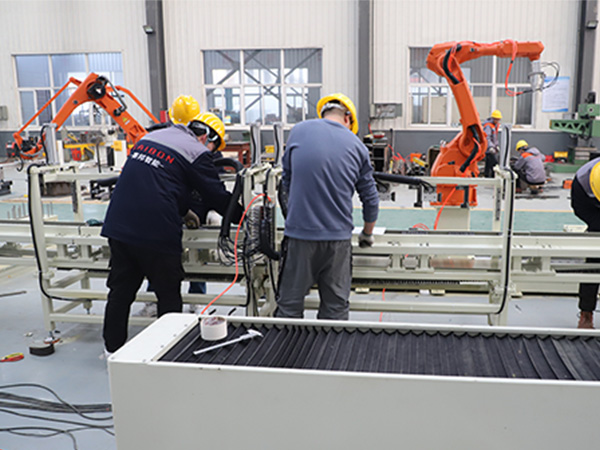 碼垛機器人的結構設計